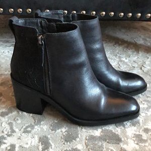 Crown Vintage Ankle Boots